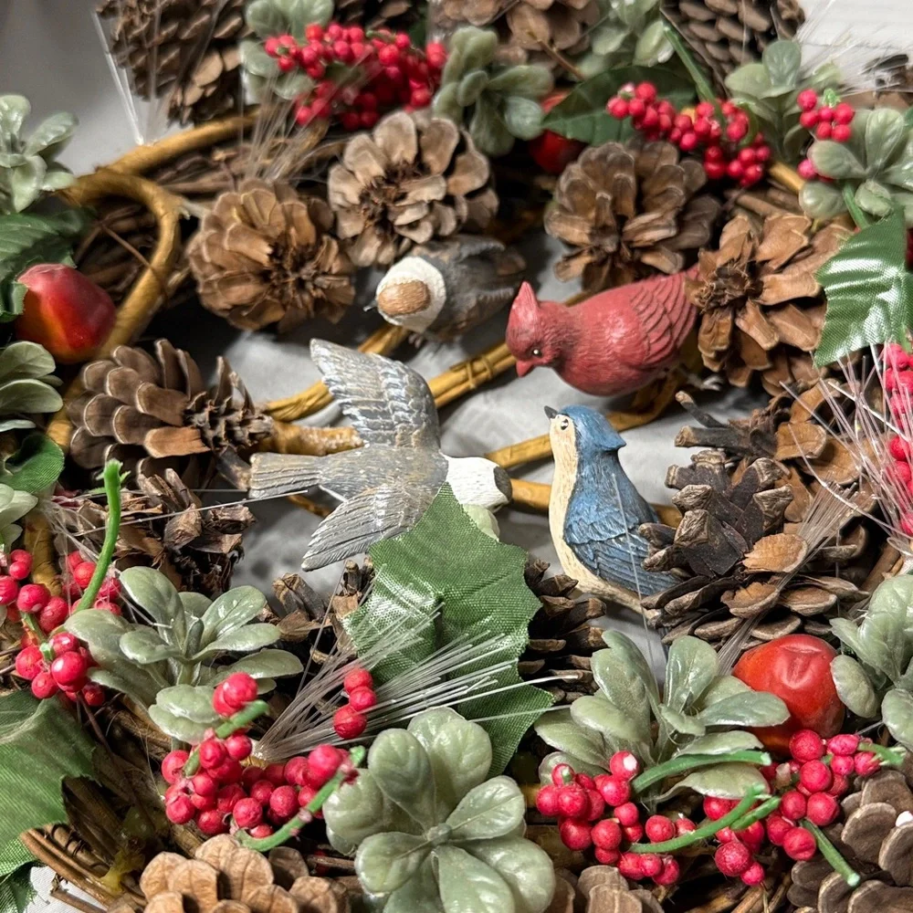 Fiber Optic Holiday Wreath Birds Accorn Holly Berries Color Changing Vintage